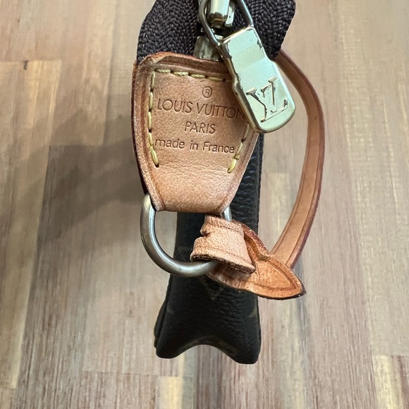 Vintage Louis Vuitton Pochette - Picture 5 of 14